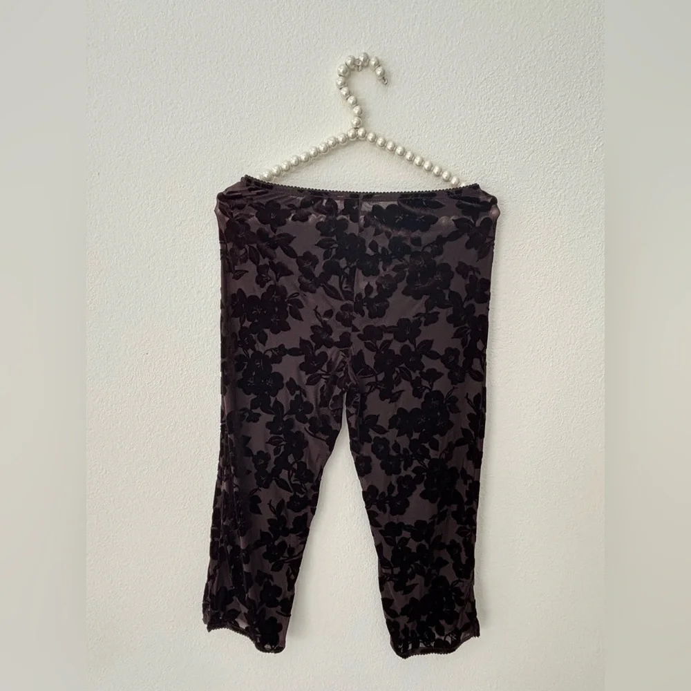 Free People ‘I Loved You First Capris’ NWT Brown Velvet Jacquard Luxurious M